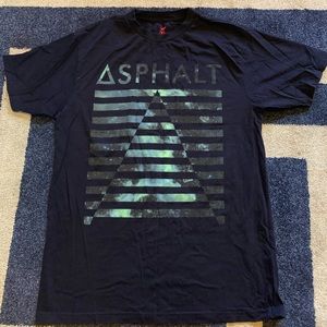 💚 2/$14 💚 Asphalt t-shirt Size Medium
